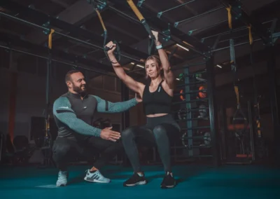 Imagefoto Fitnessstudio: Personal Training am TRX
